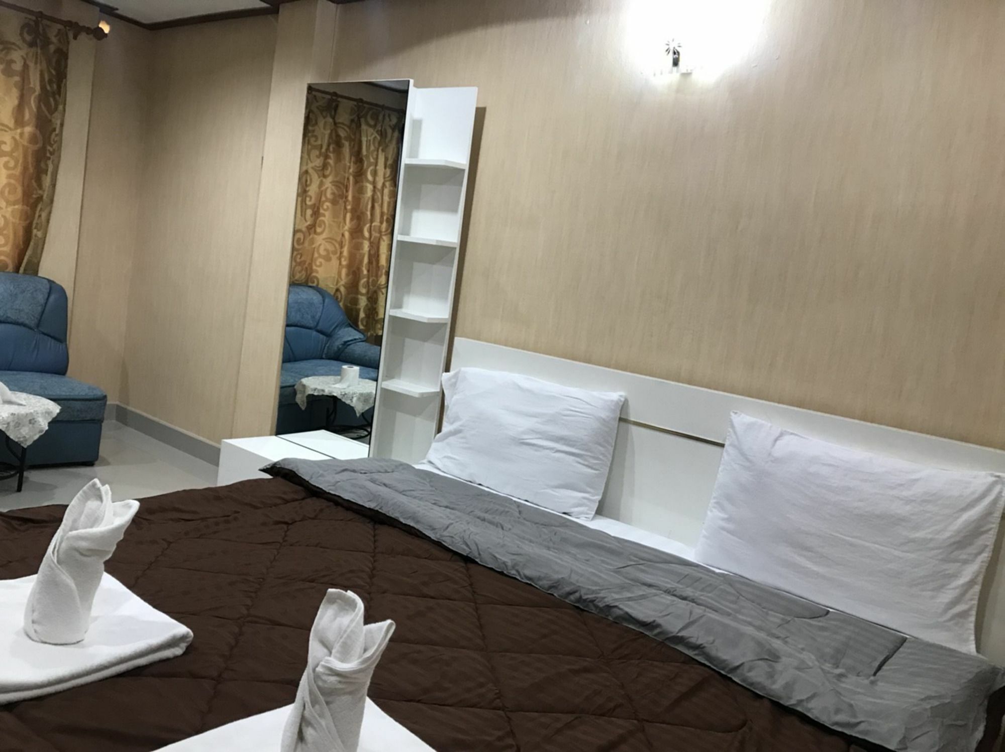 Oyo 75494 President Apartment Pattaya Luaran gambar