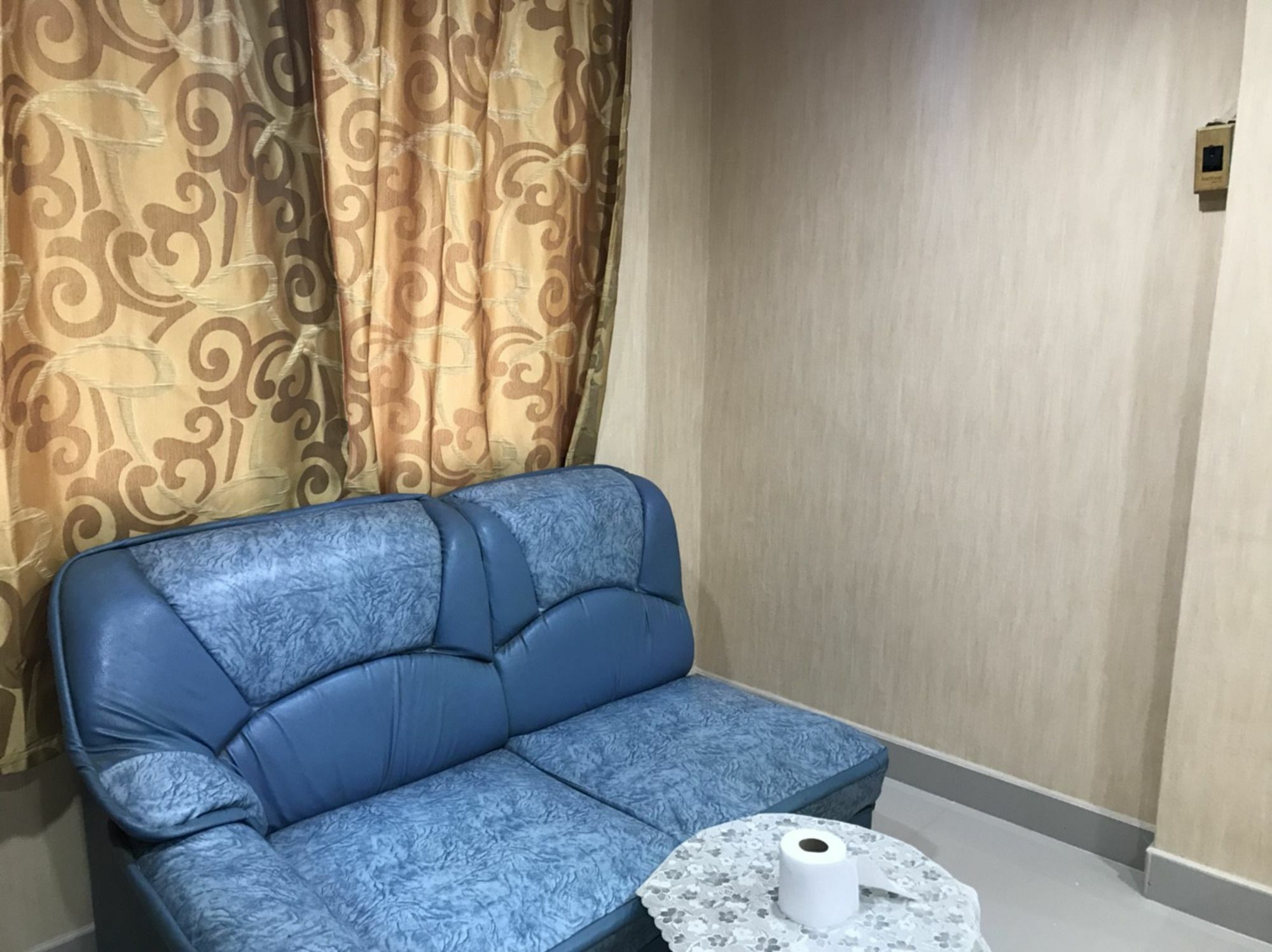 Oyo 75494 President Apartment Pattaya Luaran gambar